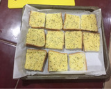 Foto langkah ke 4 dari resep Garlic Bread.