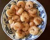 A picture of step 1 of California Farm Tiger Shrimp with Peas in Ginger.