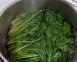 Foto langkah ke 1 dari resep Spinach Salad with Tofu Dressing (Horenso Shiraae).