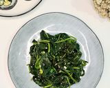 Foto langkah ke 5 dari resep Sigeumchi Namul 시금치나물 (Salad bayam ala korea).