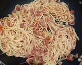 Foto langkah ke 4 dari resep Spaghetti Aglio Olio Beef.
