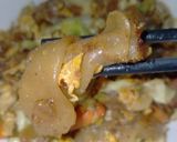 รูปขั้นตอนการทำที่ 3 ของ ผัดซีอิ๊วไข่มังสวิรัติ (Stir-fried Rice Noodles with Soy Sauce, Egg, and Vegetables)