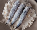 Foto del paso 3 de la receta: Boquerones en escabeche con tomate y pan frito