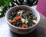 Foto langkah ke 2 dari resep Tumis daun singkong.