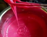 एग्गलेस स्ट्रॉबेरी केक(eggless strawberry cake recepie in hindi) रेसिपी चरण 6 फोटो