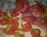 Foto del paso 10 de la receta: Pizzas Caseras (opciones: queso, salame o tomate)