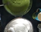 A picture of step 4 of Pandan Chiffon Cake.