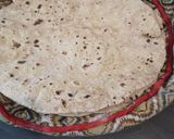 A picture of step 10 of Gol roti /chapati.