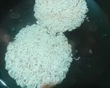য়িপ্পি নুডলস (yippee noodles recipe in bengali) রেসিপি ধাপ - 1 ছবি