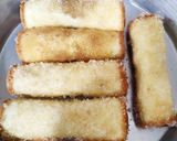 Foto langkah ke 5 dari resep Strawberry French Toast Roll-Ups.