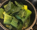 A picture of step 2 of Pesto/ Cream of Leek Leaves.