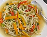 Foto langkah ke 3 dari resep Isi Piringku (kakap gulai lemak +TumisTaugeTeriWortel+IkanWader).