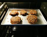 Foto del paso 4 de la receta: Hamburguesas al Horno