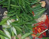 Foto langkah ke 3 dari resep Tumis Taoge Kucai.