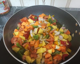 Foto del paso 2 de la receta: Garbanzos salteados con bacalao