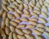 Foto langkah ke 5 dari resep Kue Siput #week50.