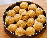 A picture of step 7 of Gond Makhana Laddu.