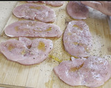 Foto del paso 2 de la receta: Filetes de pavo con hierbas provenzales