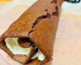 A picture of step 6 of Blackberry roll with cottage cheese cream.