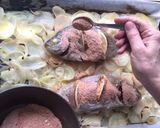 Foto del paso 6 de la receta: Besugo al horno con costra al pimentón y patatas panadera