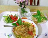 Hình bước làm 6 của món Bún sườn bò,chả lụa