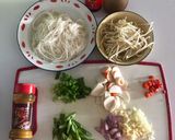 Foto langkah ke 1 dari resep Bihun Goreng Singapore.