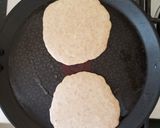 Foto langkah ke 6 dari resep Whole wheat banana pancakes.