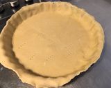 Une image de l'étape 5 de Tarte pêches de vigne et rhubarbe (pâte brisée à la pêche).