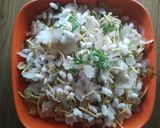 A picture of step 3 of Kaccha chivda.