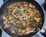 A picture of step 4 of Chilli Mushroom.