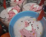 A picture of step 6 of Banana Strawberry milk Delight.