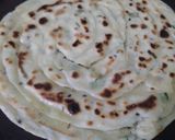 A picture of step 3 of Lachha Paratha.