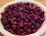 A picture of step 3 of Cherry pie.