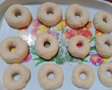 Foto langkah ke 4 dari resep Donat empuk.