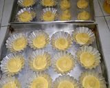 Foto langkah ke 4 dari resep Kue soes with vla vanila.