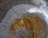 Foto langkah ke 1 dari resep Poffertjes / Pancake Mini.