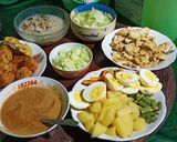 Foto langkah ke 6 dari resep Gado gado maknyuuss.