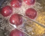 Foto langkah ke 5 dari resep Bola Ubi Ungu isi Coklat.