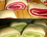 A picture of step 14 of Multi layered beet spinach crackers.