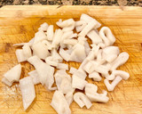 Foto del paso 3 de la receta: Arroz con marisco y manzanilla