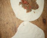 A picture of step 7 of Fried fish bread.