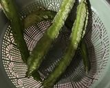 Foto langkah ke 1 dari resep Tumis Kecipir Teri Asin.