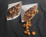 A picture of step 4 of Jaggery Makhana.
