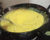 A picture of step 3 of Leftover boondi raita kadhi.