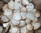 Foto langkah ke 1 dari resep Jamur Merang Saus Tiram.