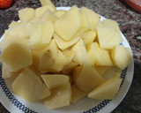 Foto del paso 3 de la receta: Patatas estofadas con tacos de jamón