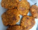 A picture of step 4 of Tuvar Dal Vadai.