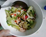 รูปขั้นตอนการทำที่ 5 ของ ยำก้านบล็อคโคลี่กุ้งสด