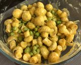 A picture of step 5 of Matar Mushroom Butter Masala.