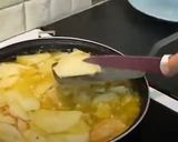 A picture of step 4 of Spanish Omelette.